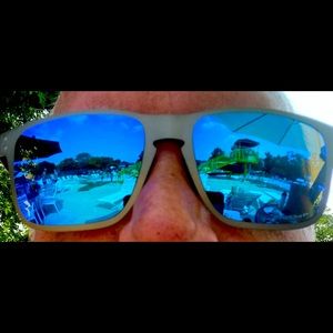 Meet your Posher, Liam